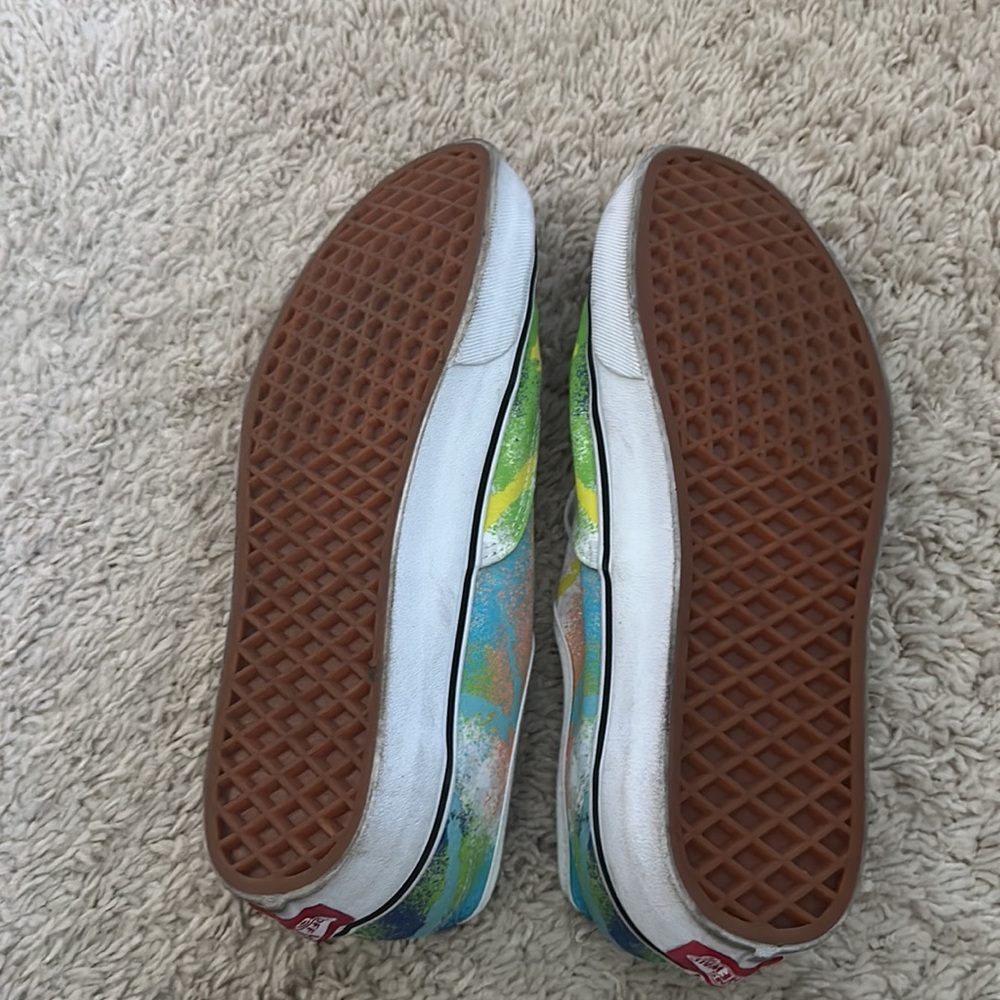 Vans - Picture 3 of 3